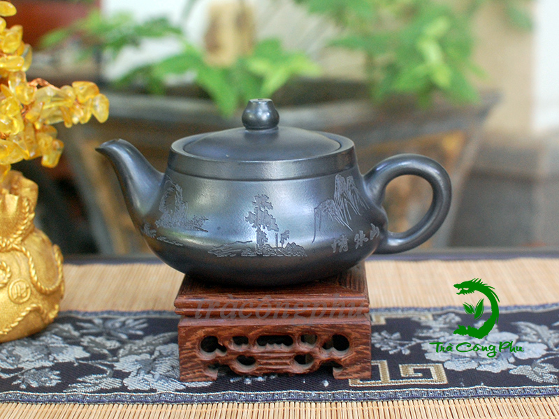 Ấm Tử Sa Hắc Nê Sơn Thủy Tình – ATS1423